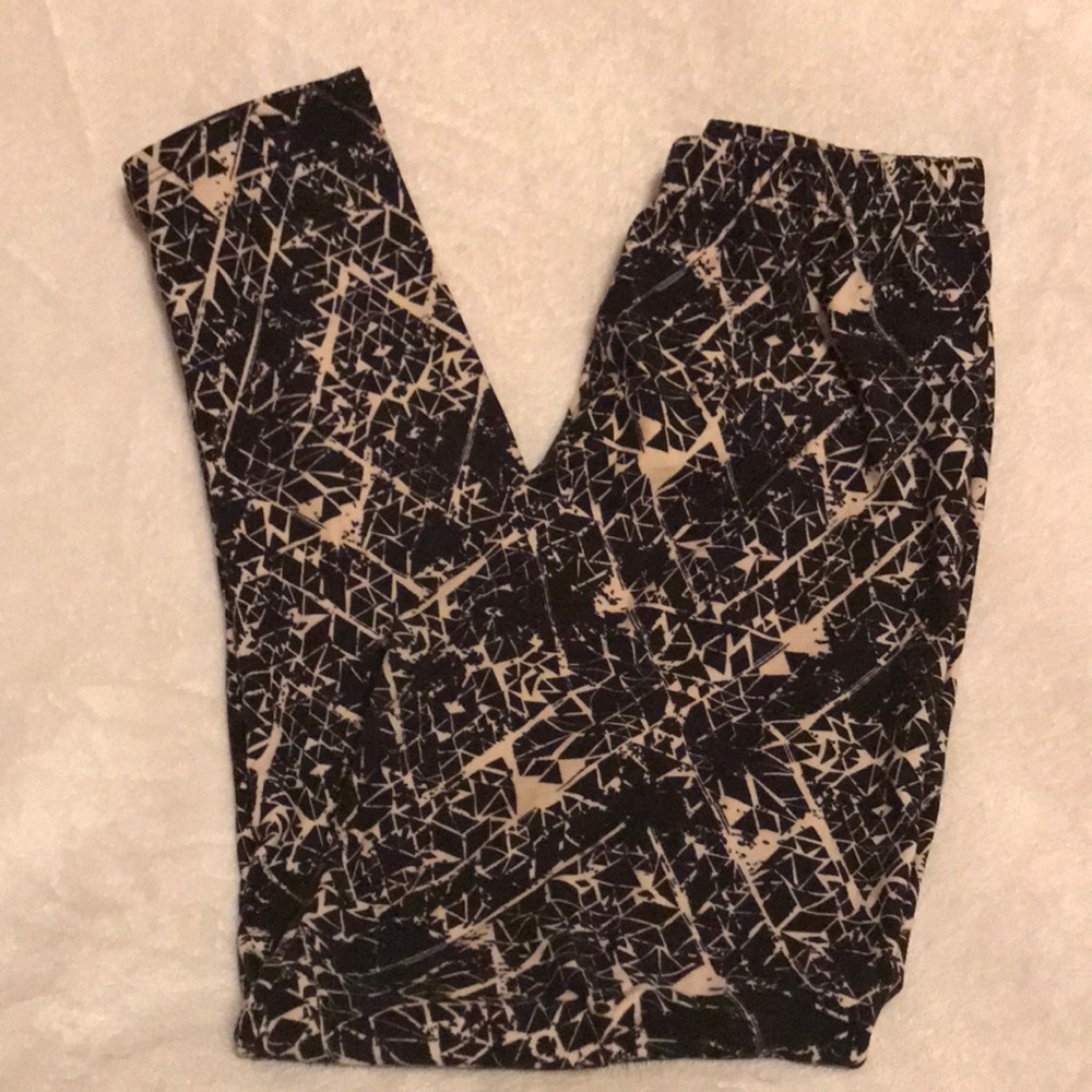 BUSKINS Black and Tan Leggings